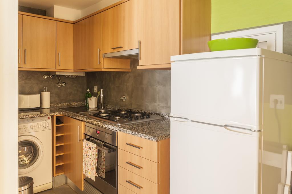 Contemporary Lisbon Apartment In Historical Chiado Ngoại thất bức ảnh